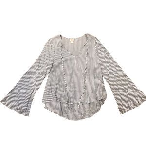 Women’s stripe belle sleeve top